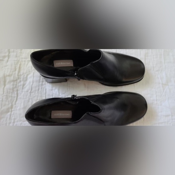 Womens Black Ankle Boots - Size 9M - Picture 2 of 4